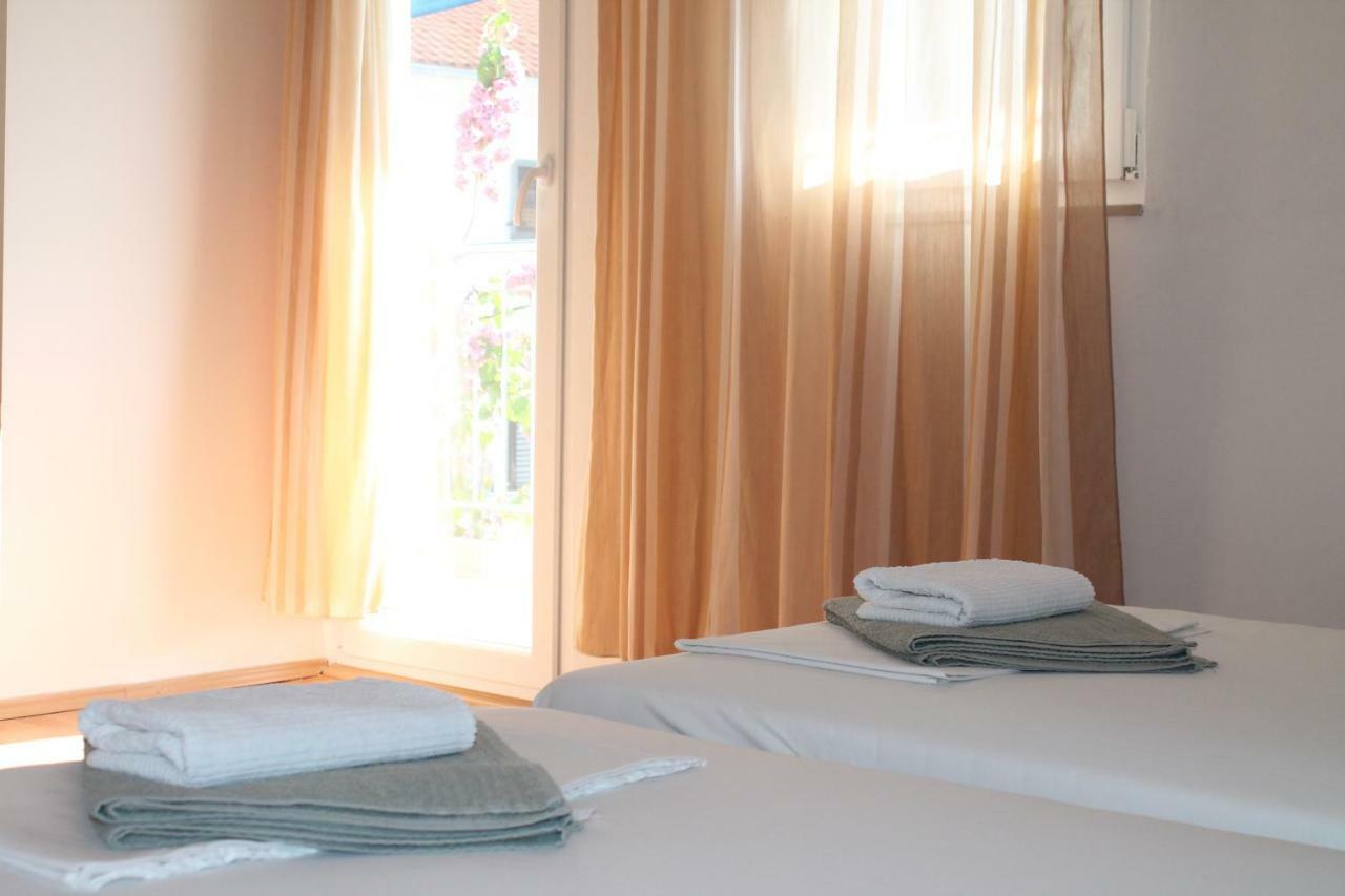 Appartement Covahouse à Jelsa  Extérieur photo