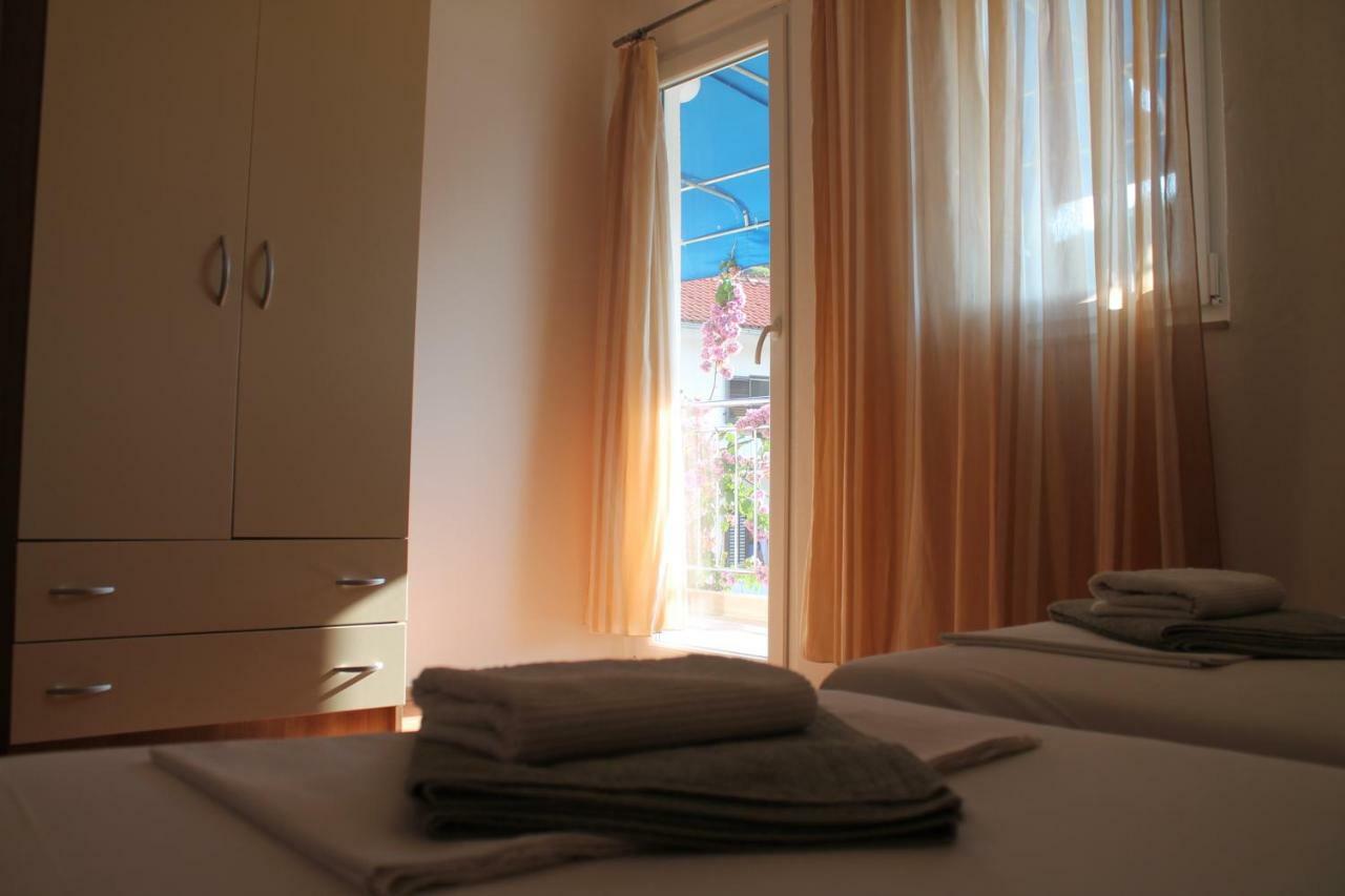 Appartement Covahouse à Jelsa  Extérieur photo